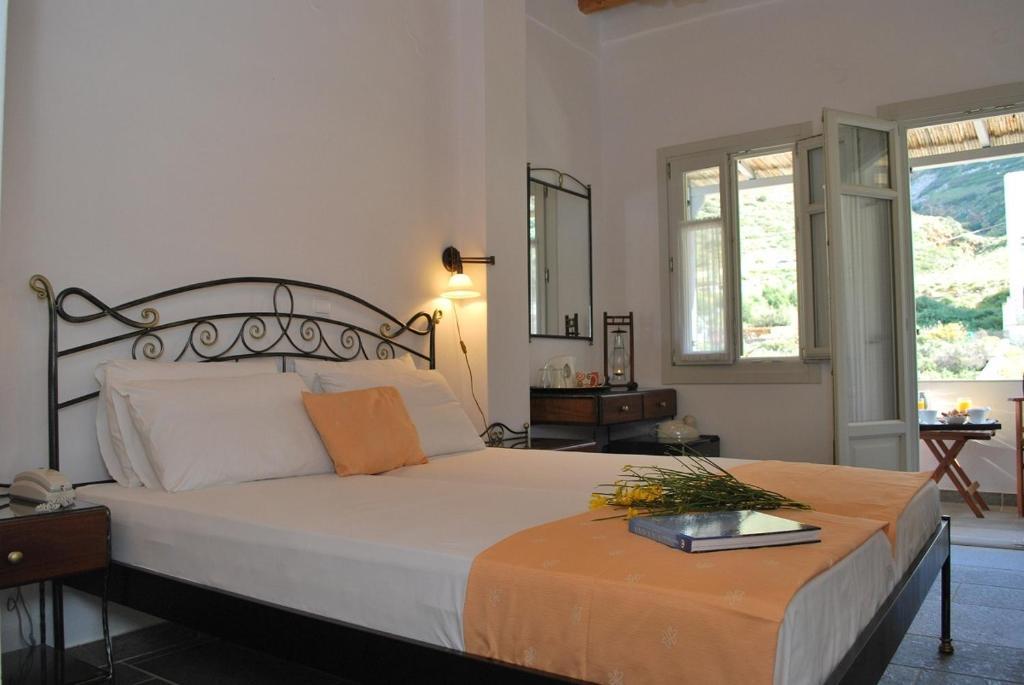 Myrto Hotel Kamares  Bilik gambar